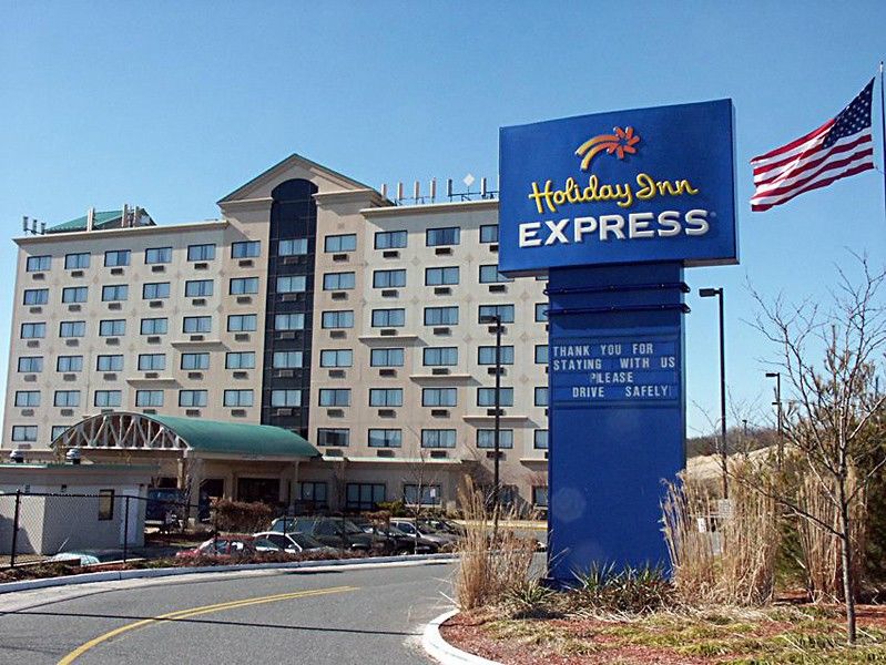 Holiday Inn Express Hauppauge-Long Island, An Ihg Hotel Kültér fotó